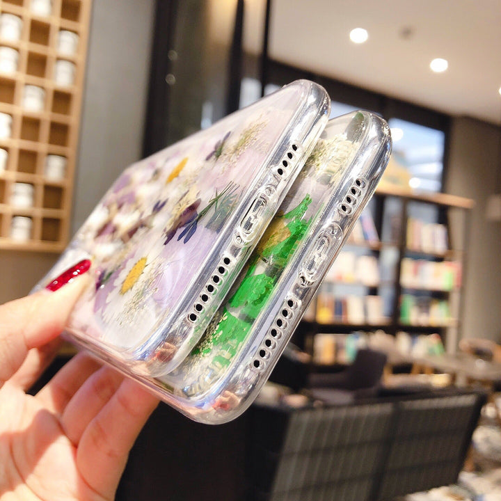 The Perfect Blend of Style and Protection: Preserved Flower Epoxy Phone Cases